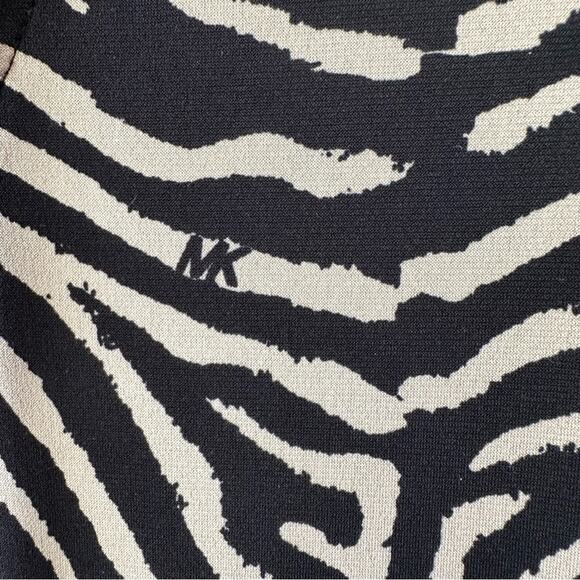 Michael Kors Sheath Dress Roll Tab Sleeves Zebra Print Black Cream Womens Medium - Picture 8 of 14